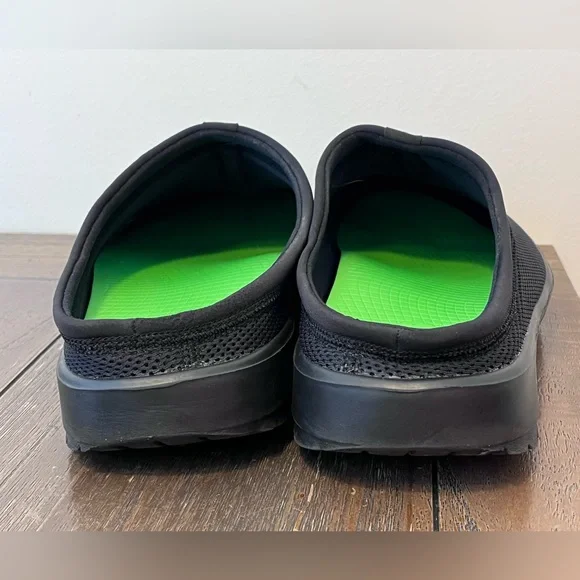 OOFOS Black Slip-On Loafers - Picture 8 of 10